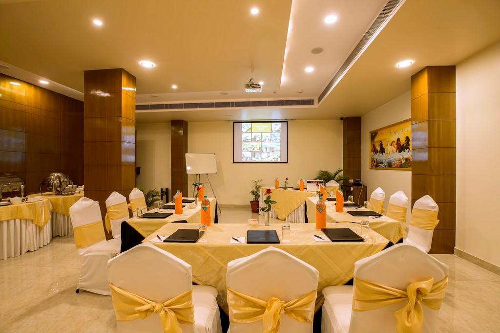 Hotel Kapish Smart-All Pure Veg Dźajpur Zewnętrze zdjęcie